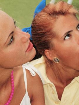 В карты на раздевание. Часть 1 фото